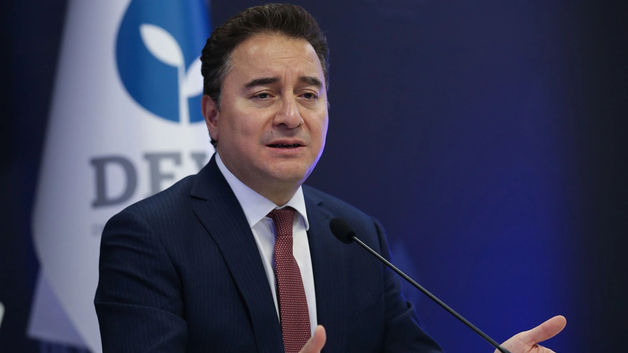 Ali Babacan: TRT’nin Propaganda Makinesi!