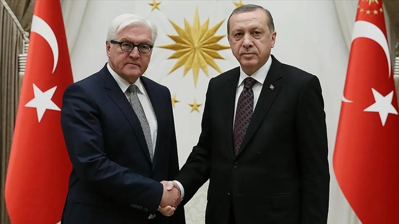 erdogan-steinmeier-E7ZT_cover.jpg