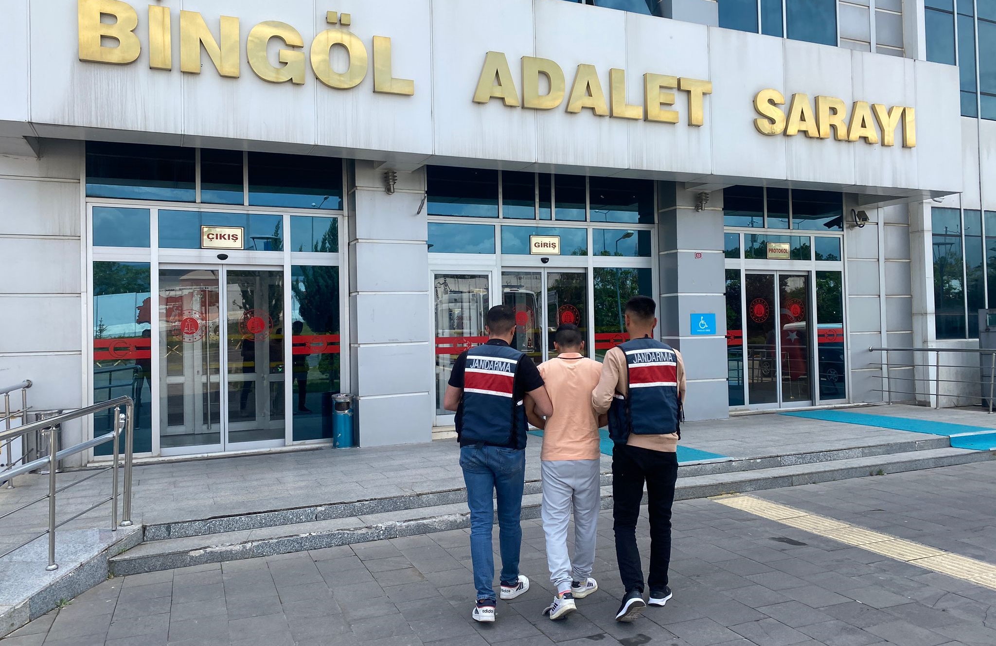 Bingöl’de 18 yıl kesinleşmiş hapis cezası bulunan şahıs yakalandı