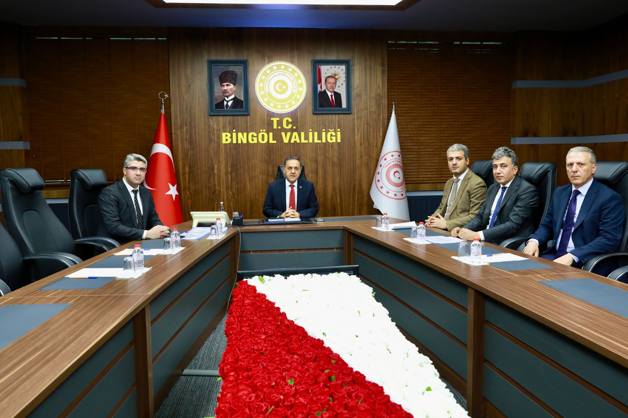GNeO8qlWQAALKmU
