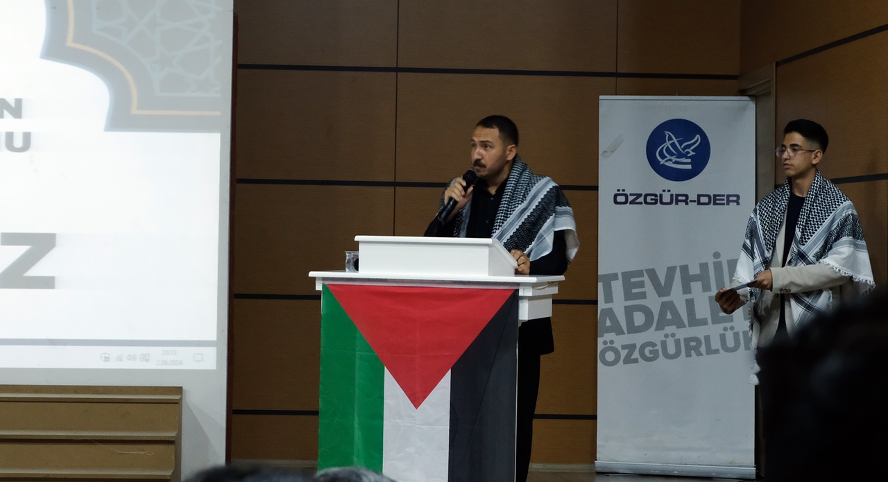 Özgür-Der Çocuk Kulübü’nden Görkemli Yıl Sonu Programı