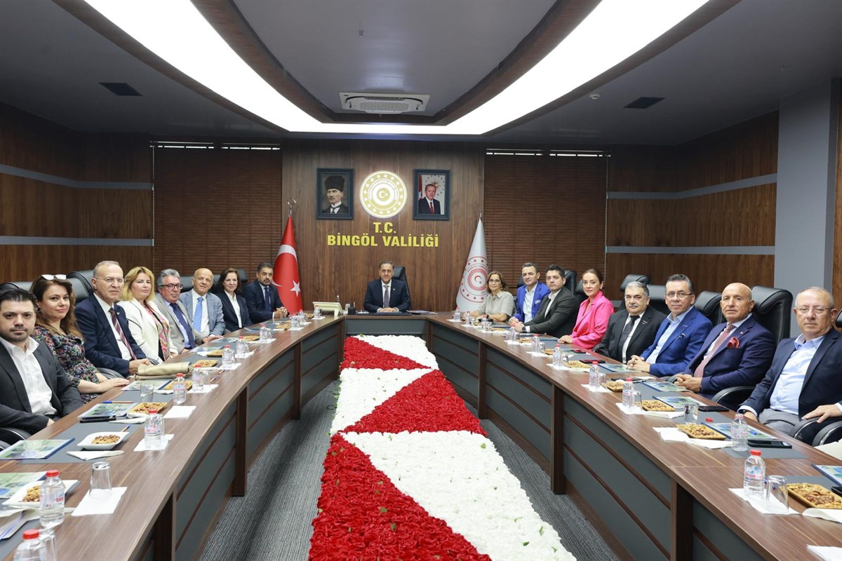 TÜRKONFED Heyeti Bingöl’de Vali Usta ile Görüştü
