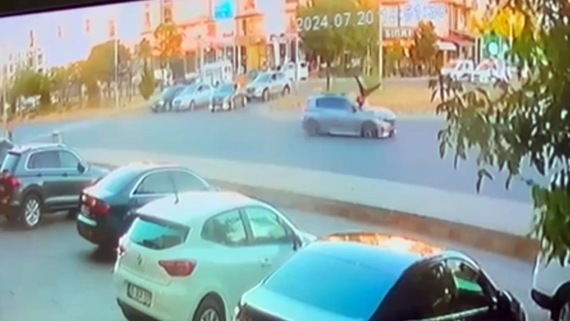 Bingöl’de 13 Yaşındaki Çocuğa Araç Çarptı