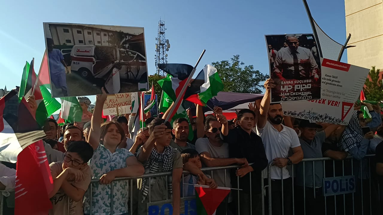 Bingöl’de Hamas Lideri İsmail Haniye ve Gazze’ye Destek Yürüyüşü