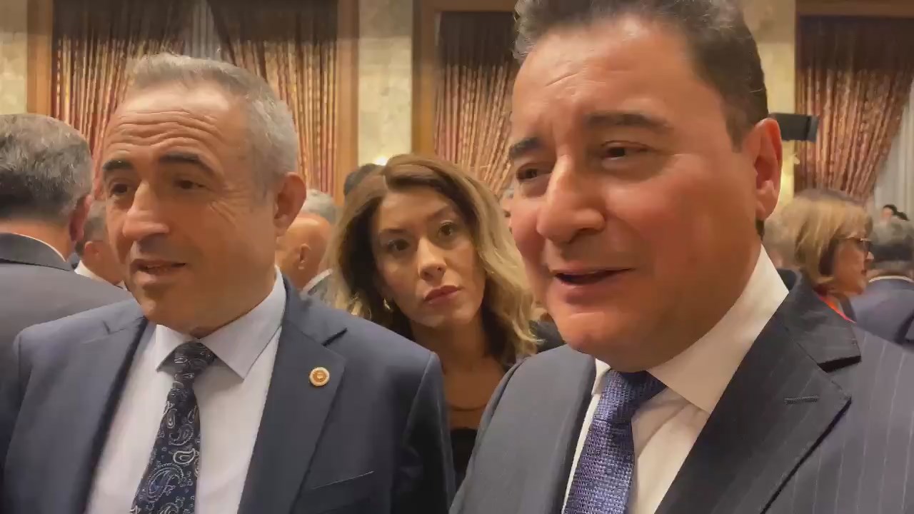Ali Babacan: “Türkiye’yi İki Kutuplaşmadan Kurtaracak Bir Yol Arıyoruz”