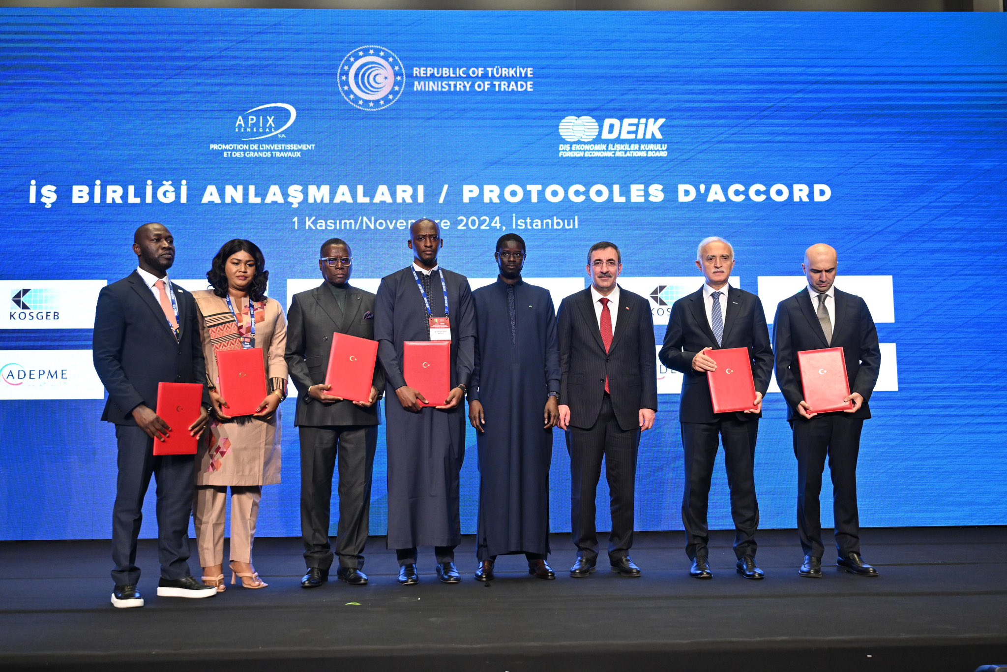 Yılmaz: Türkiye-Senegal Ticaret Hacmini 1 Milyar Dolara Çıkarmayı Hedefliyor