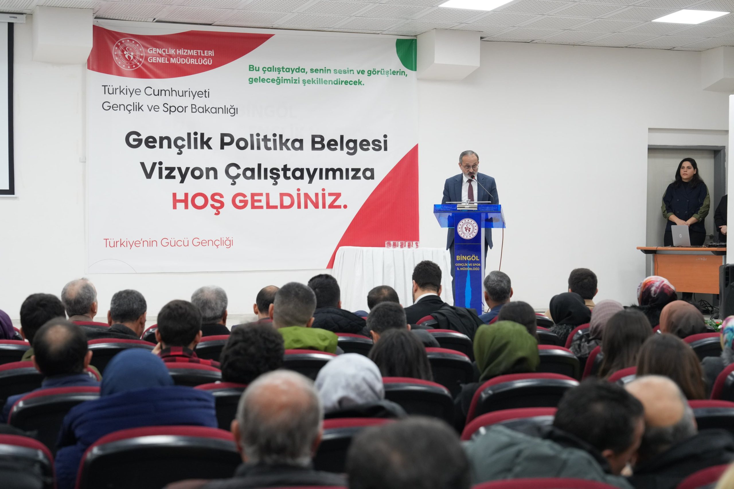 Bingöl’de Gençlik Politika Belgesi Vizyon Çalıştayı Gerçekleşti 