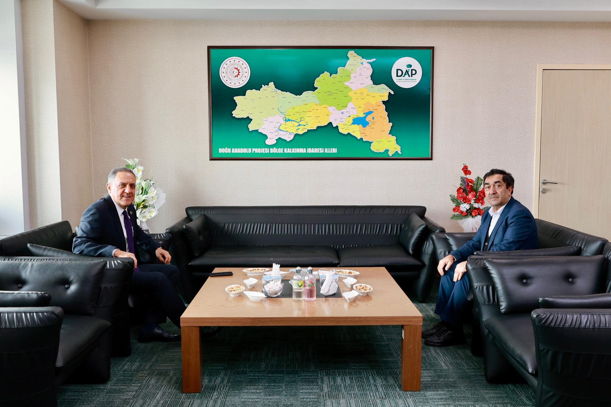 Vali Usta, DAP İle 2025 Projelerini Görüştü