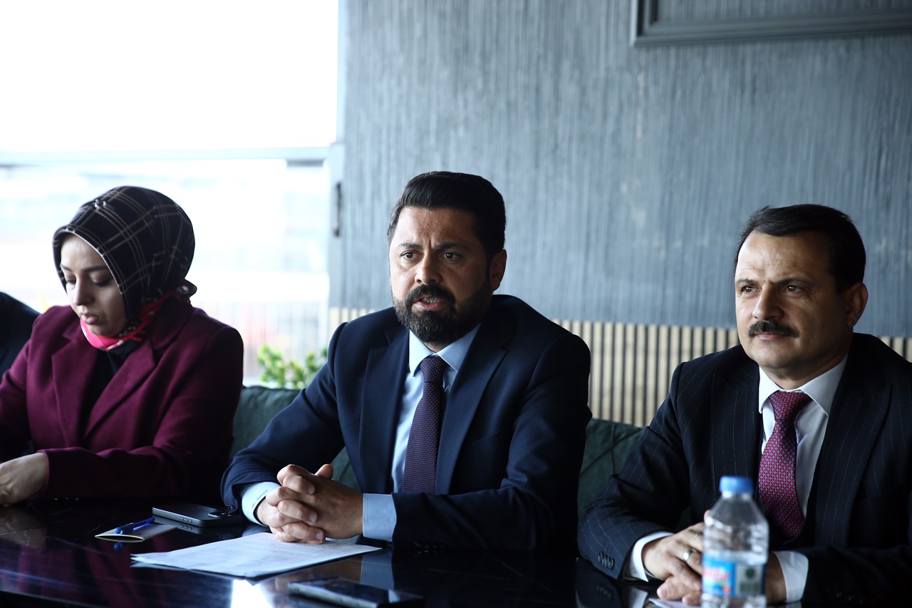 AK Parti’de Kongre Heyecanı: “Adında AK, Işığında İstikbal!”