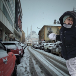 Meteorolojinin yoğun kar yağışı tahmininin ardından Bingöl genelindeki okullarda 1 gün ara verildi. Meteoroloji 13. Bölge Müdürlüğü, Bingöl için bugünün yoğun kar yağışını beklediğini duyurdu.