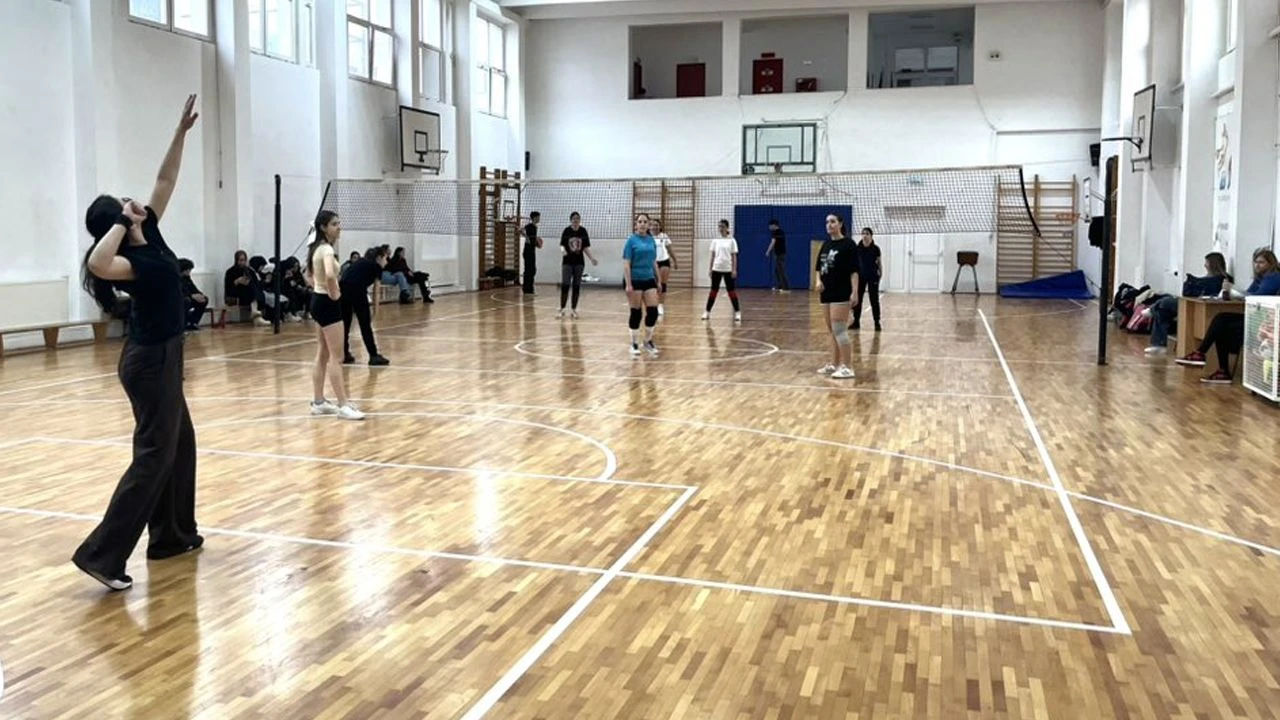 Bingöllü öğrenciler Romanya’da Sporla Buluştu