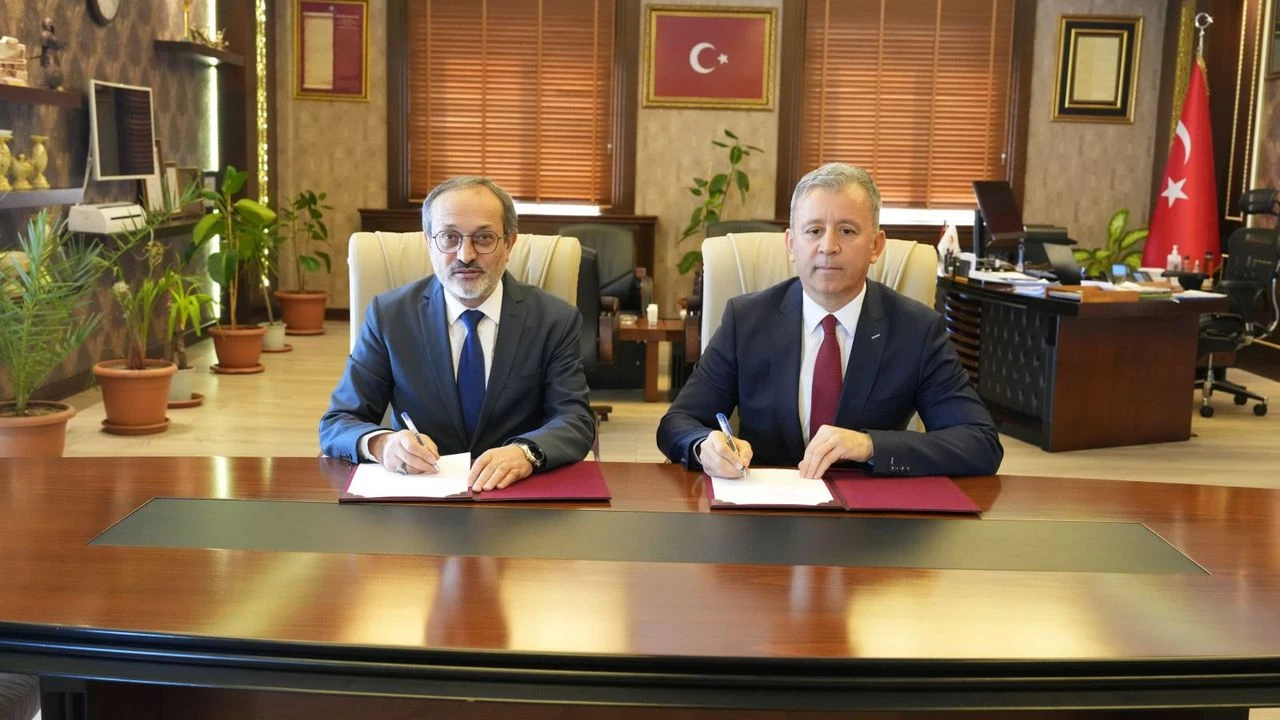 Bingöl Üniversitesi ve Gençlik ve Spor İl Müdürlüğü El Ele