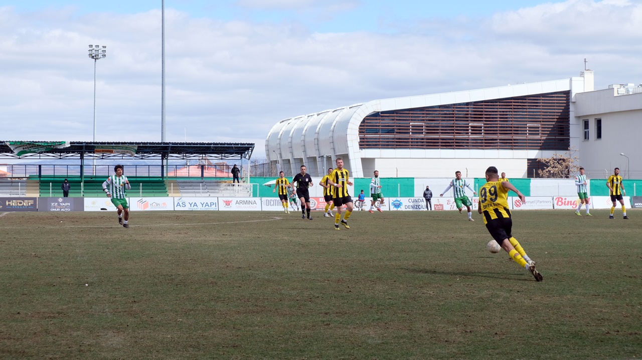 12 Bingölspor, Galibiyeti 4-0’lık Skorla Kaptı