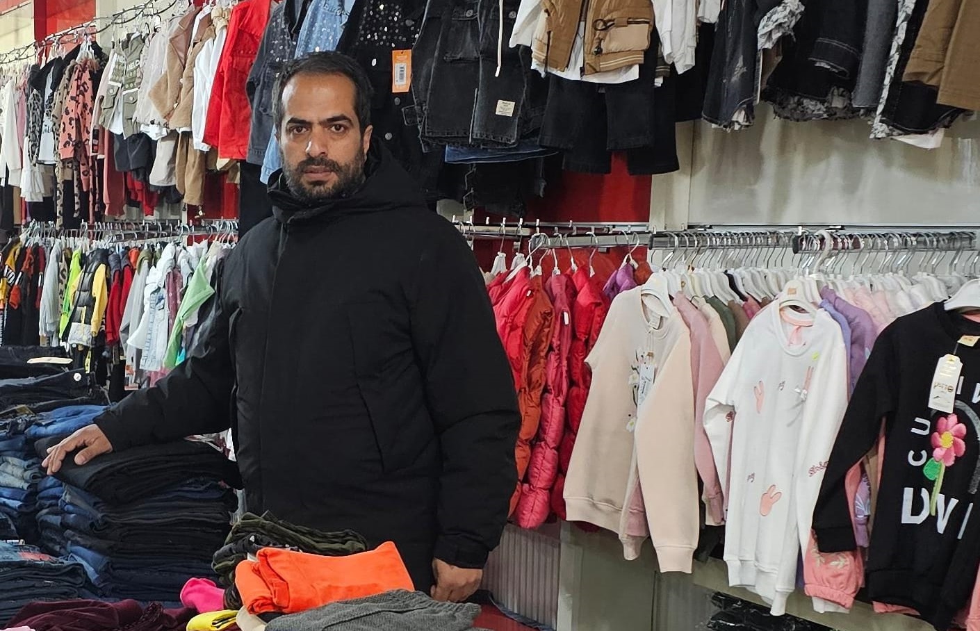Muhtar Savuk, Çocukların Bayramını Renklendirdi