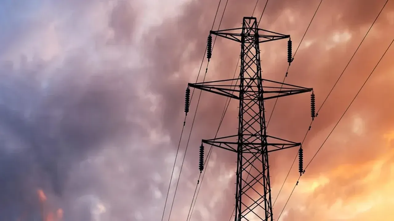 gediz-elektrik-uya-a-ardi-izmirde-elektrik-kesintisi-9-ilce-etkilenecek-1