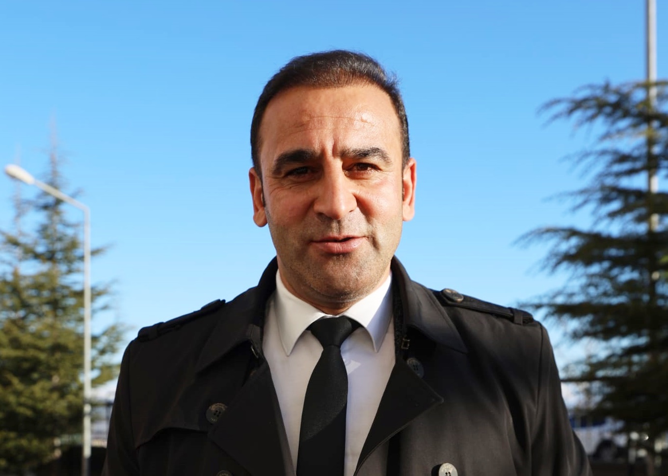 Altunbay: “Bizler Alin Teriyle, Haram Lokma Yemeden Yaşam Mücadelesi̇ Verenleriz”  