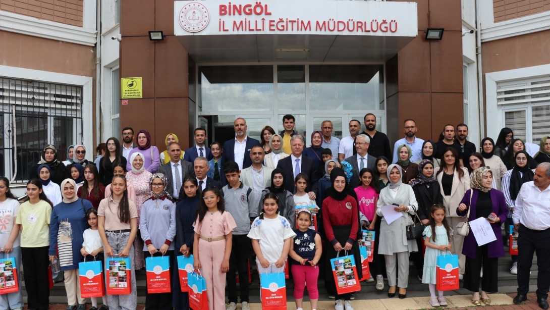 Türkçenin Zenginliği Bingöl’de Ödüllendirildi