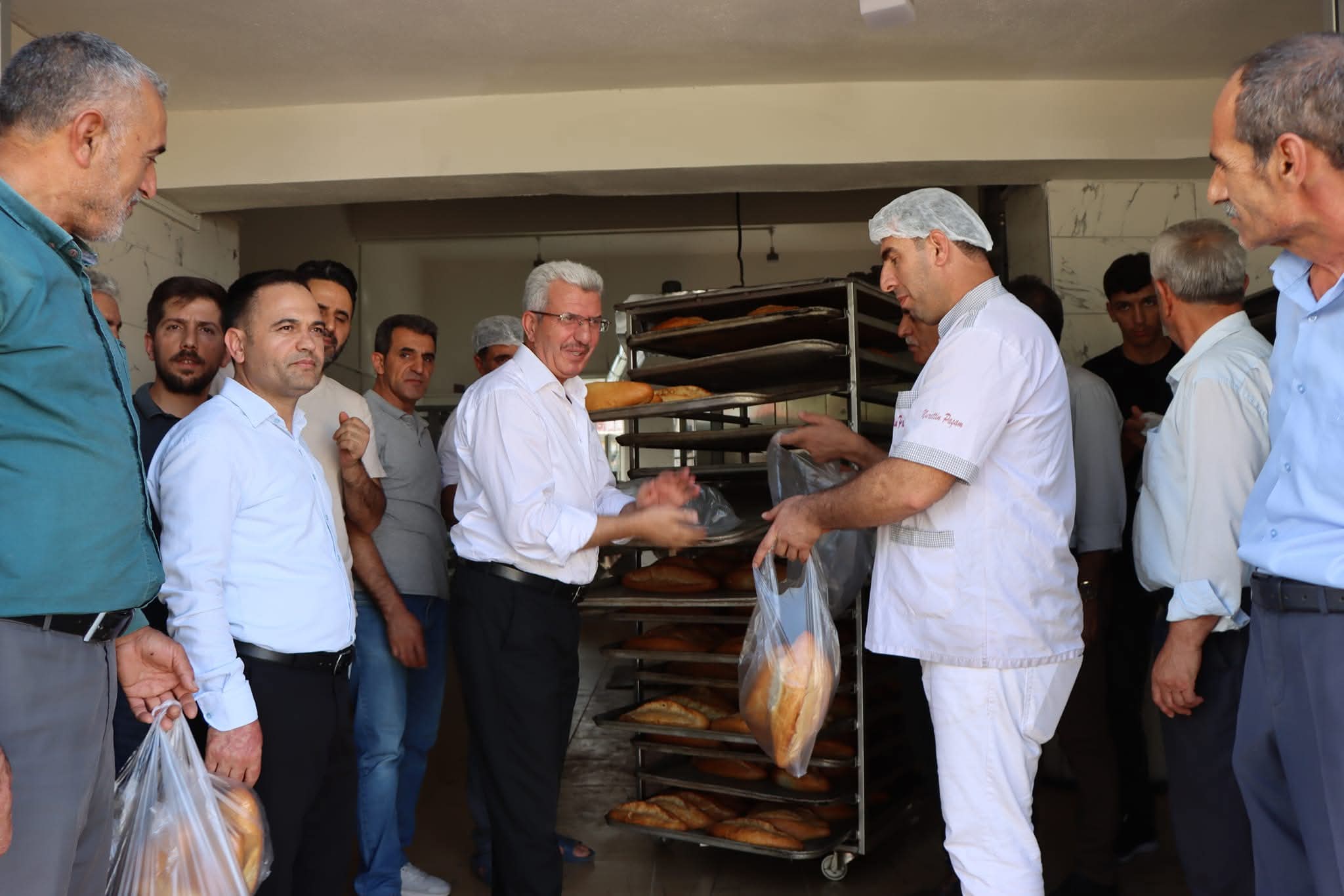 20 Noktada 855 Bin Ekmek Dağıtıldı