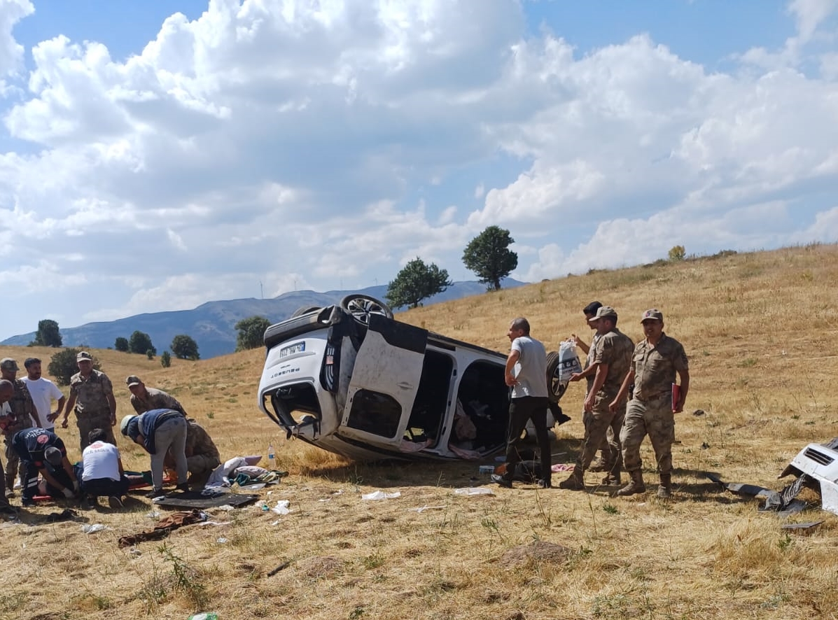 Bingöl’de Takla Atan Araçta 6 Yaşındaki Çocuk Öldü