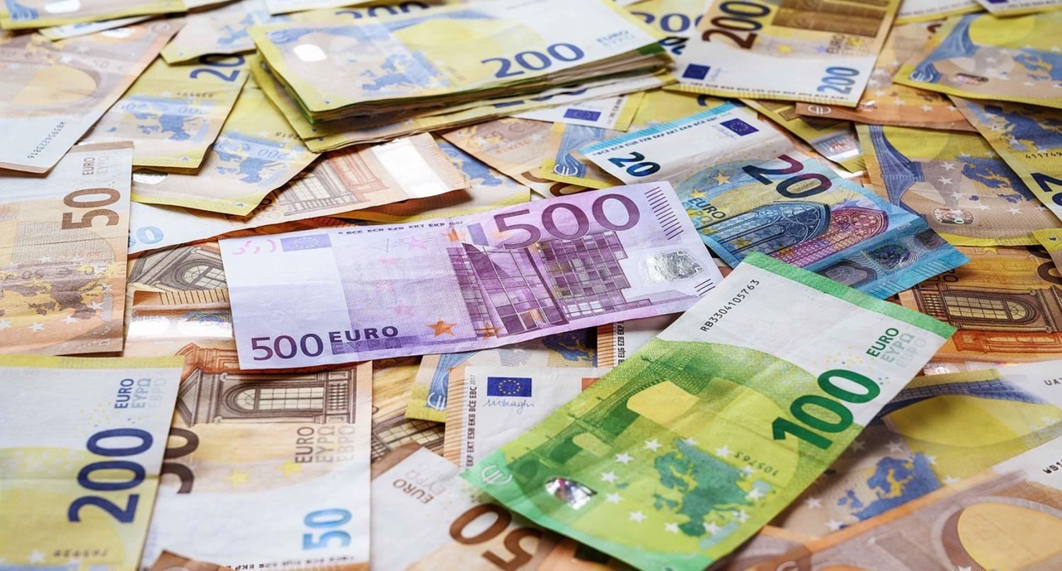 849618477857euro