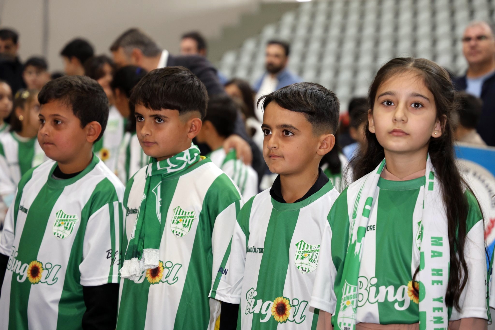 “Formasız Çocuk Kalmasın” Kampanyası Gönülleri Isıttı