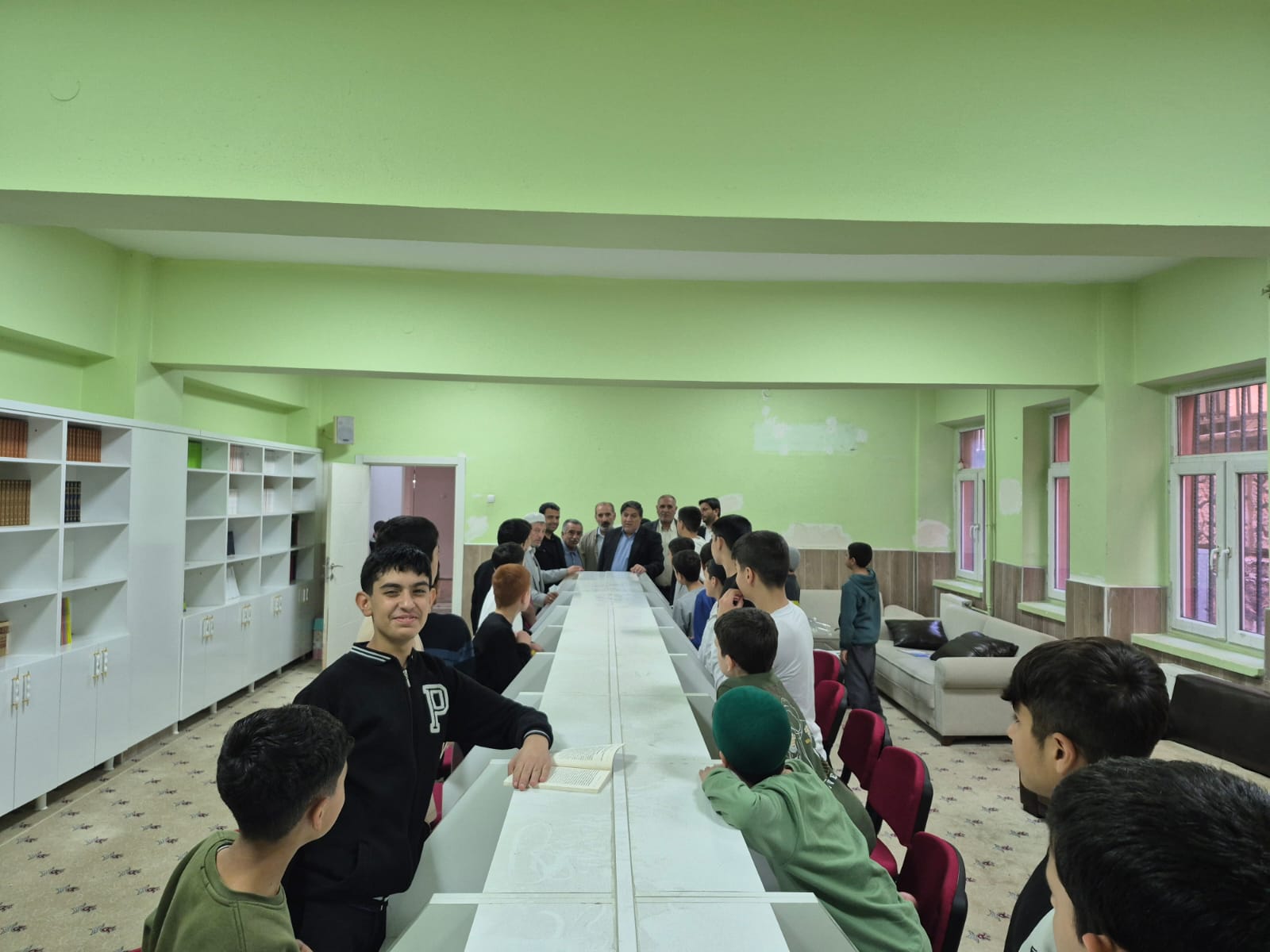 AK Partili Başkan Vekili Kanatlı, Kur’an Kursu Ve Esnaf Ziyareti Gerçekleştirdi
