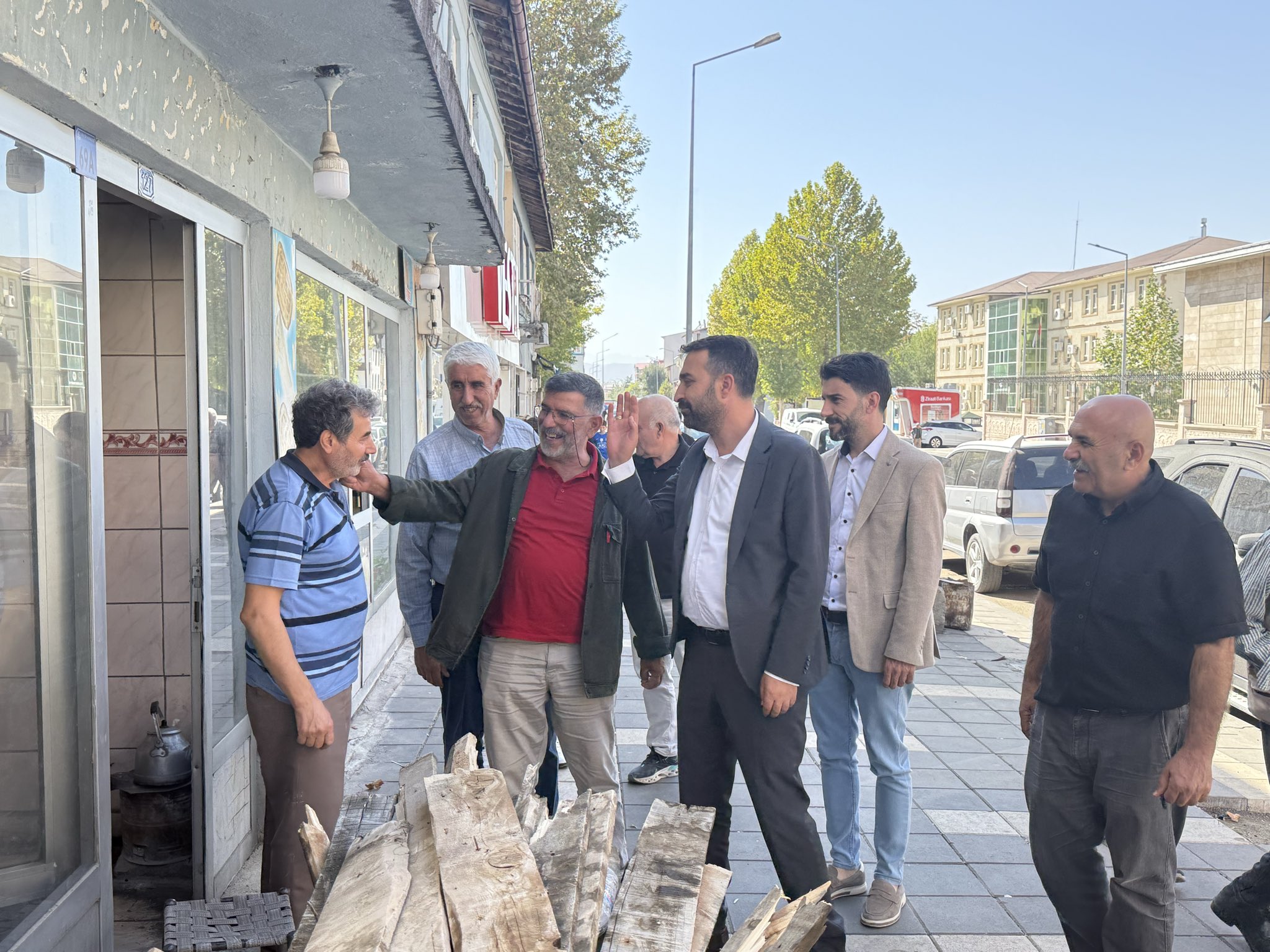 Hülakü: Geçim Derdi ve İşsizlik Önceliğimiz