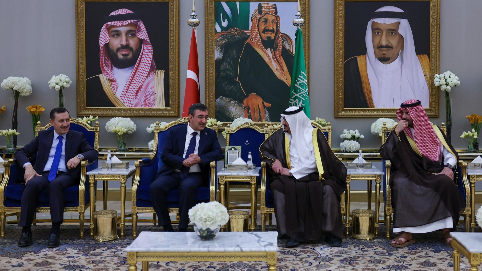 Yılmaz ve Şimşek FII Forumu için Suudi Arabistan’da