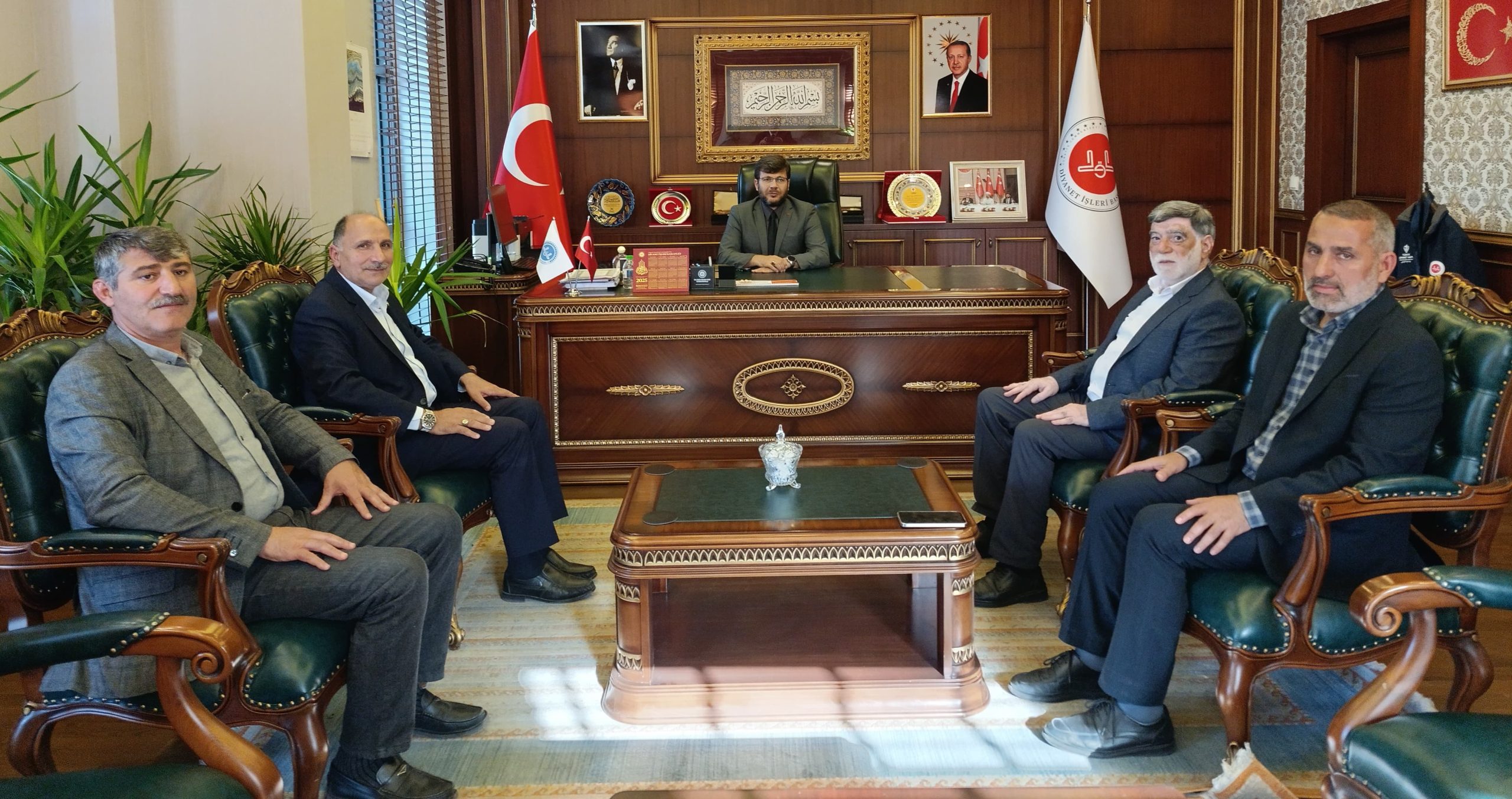 HÜDA PAR’dan Müftülük ve Diyanet-Sen’e Ziyaret