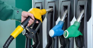 Bu gece yarısından itibaren benzin ve motorinde indirim bekleniyor