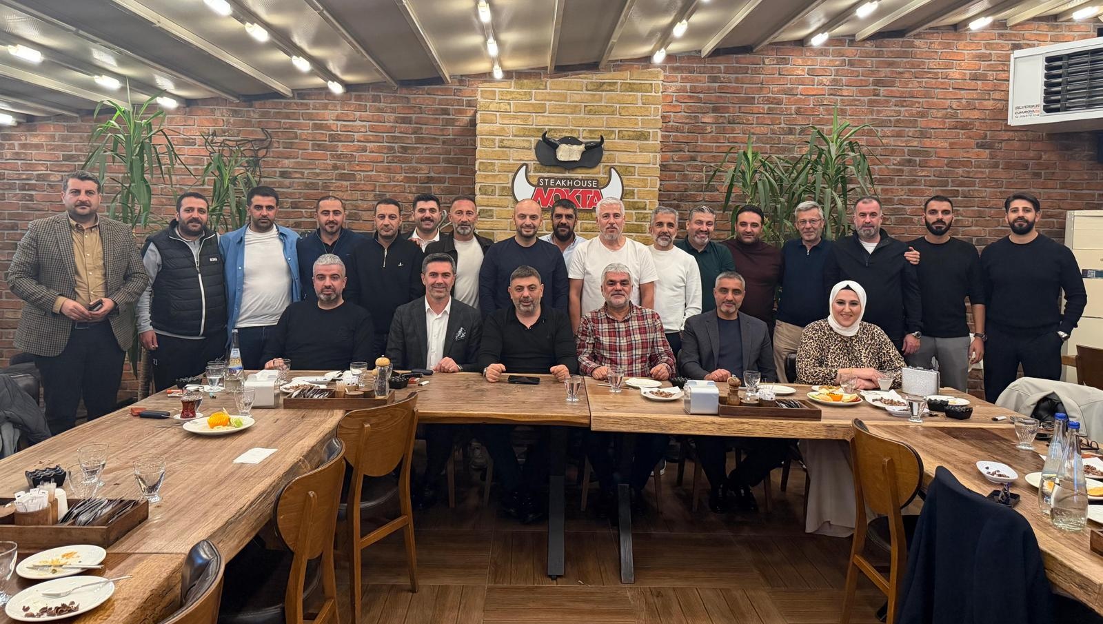 12 Bingölspor Yönetimi İstanbul’da Toplandı