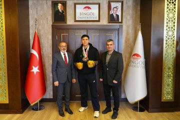 Bingöllü Çınar’dan Türkiye Üçüncülüğü