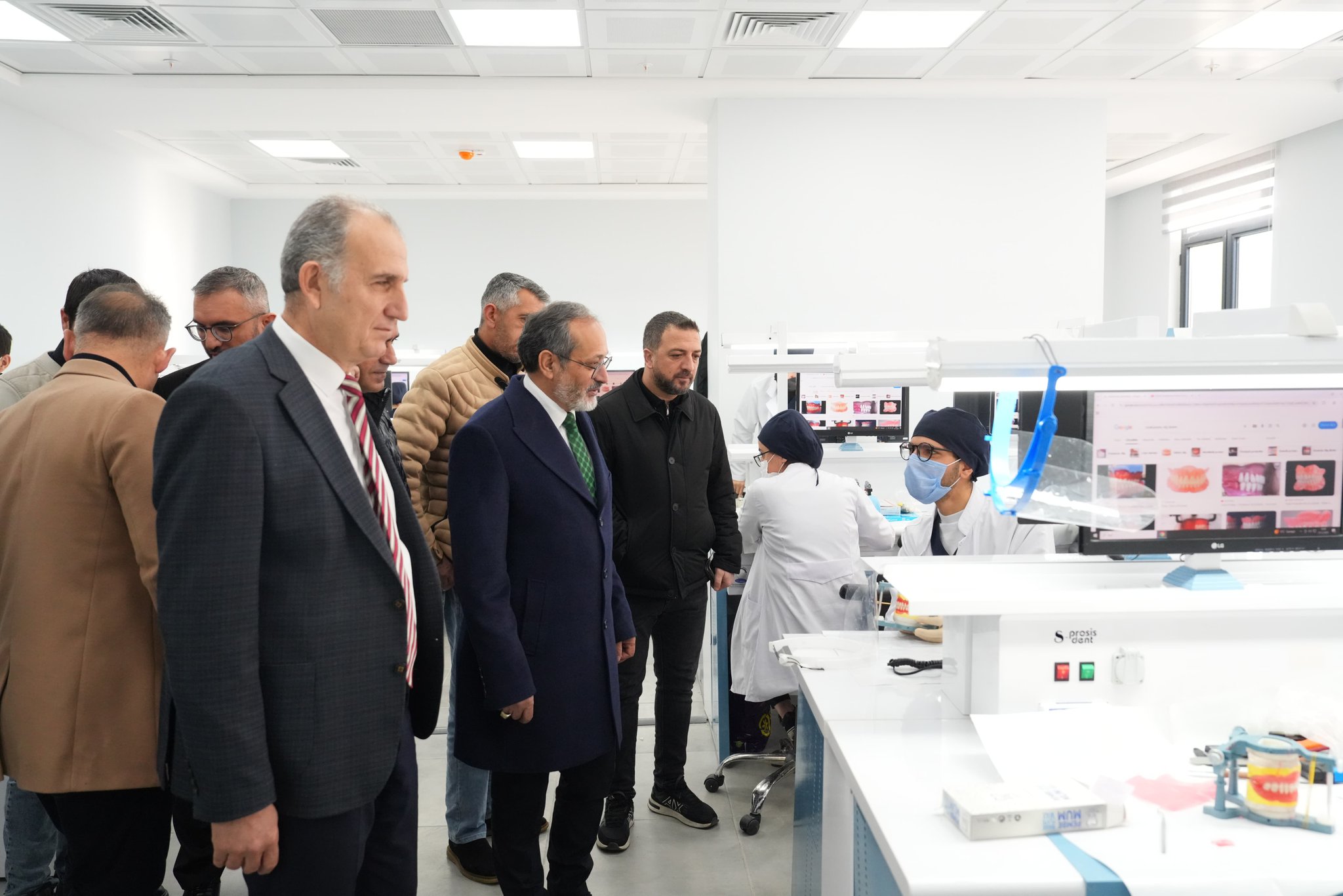 Rektör Çelik’ten Basın Konseyi üyelerine kampüs turu