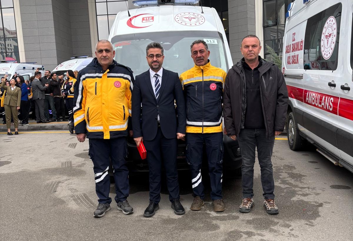 Bingöl’e 2 Yeni Ambulans Daha Tahsis Edildi