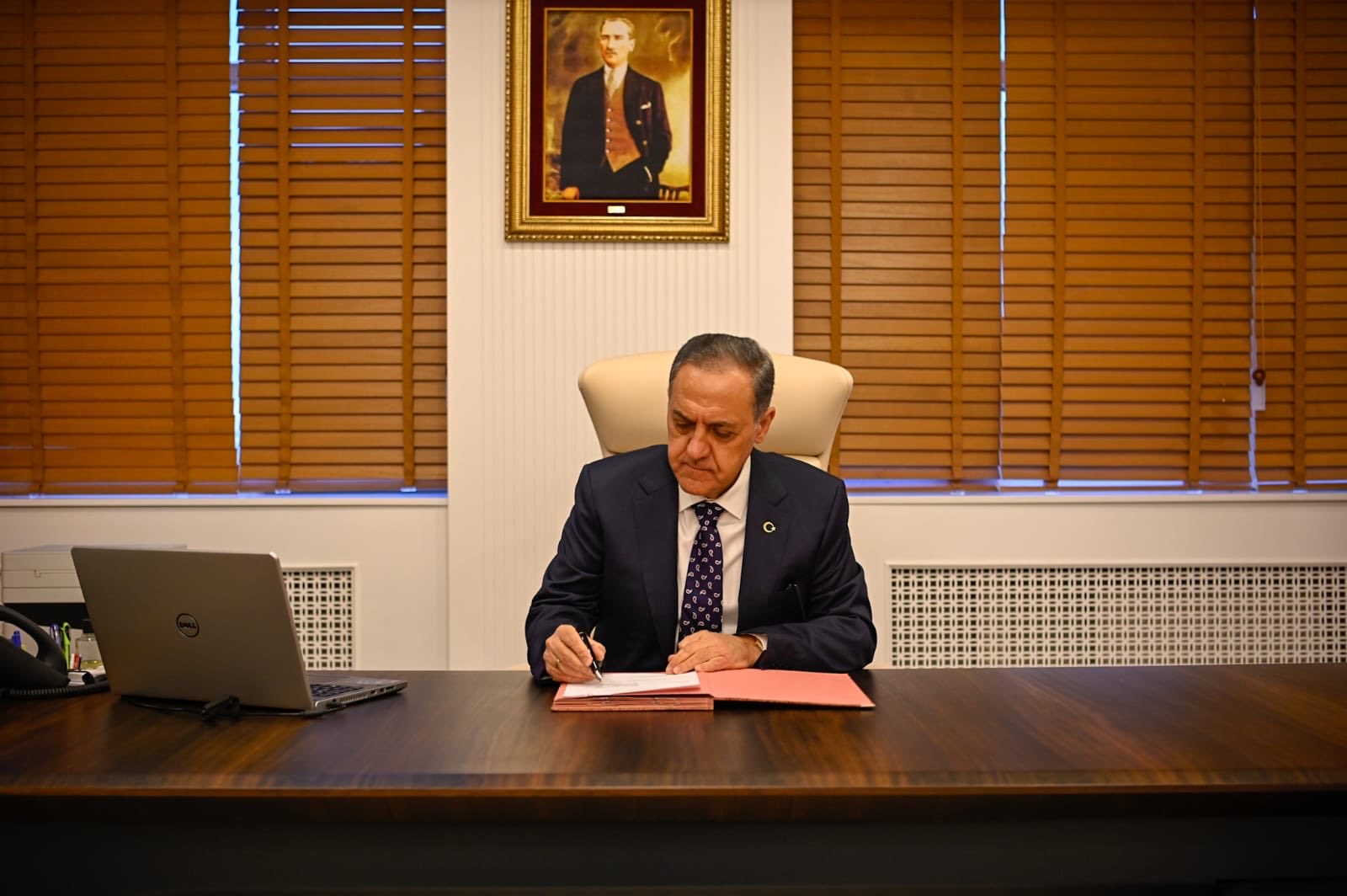 Vali Usta Yalova’da Göreve Başladı