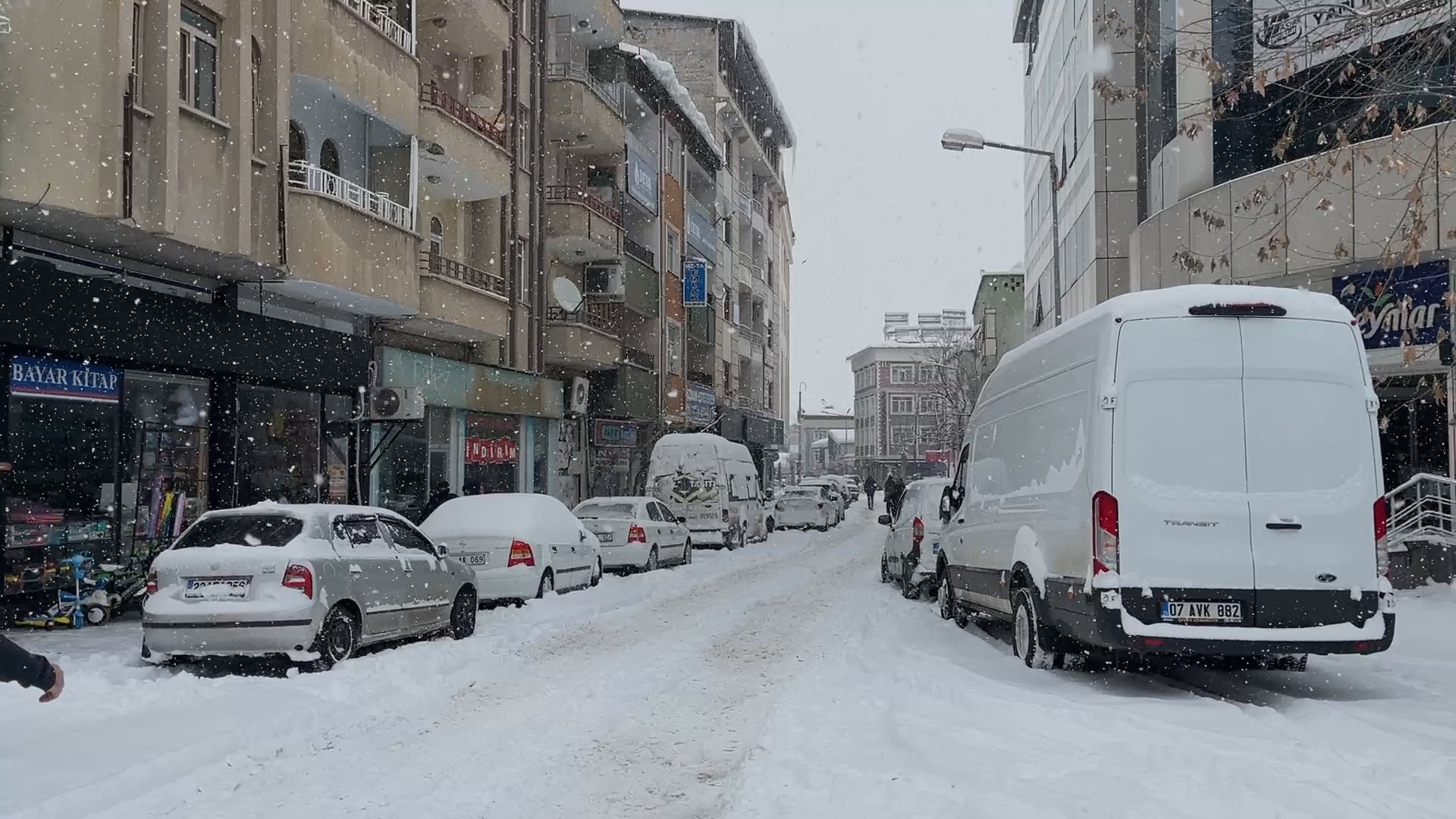 Bingöl’de Kar Yağışı Ulaşımı Etkiledi