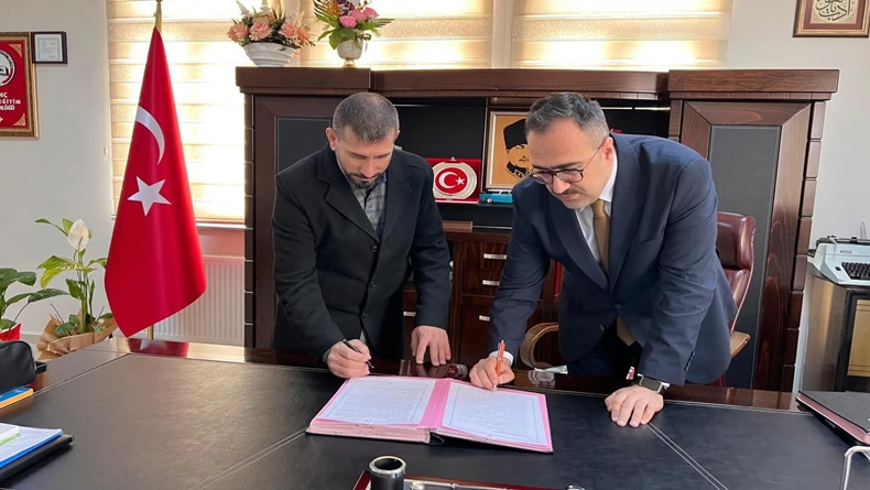 Genç’te İyilik Hareketi İçin İmzalar Atıldı