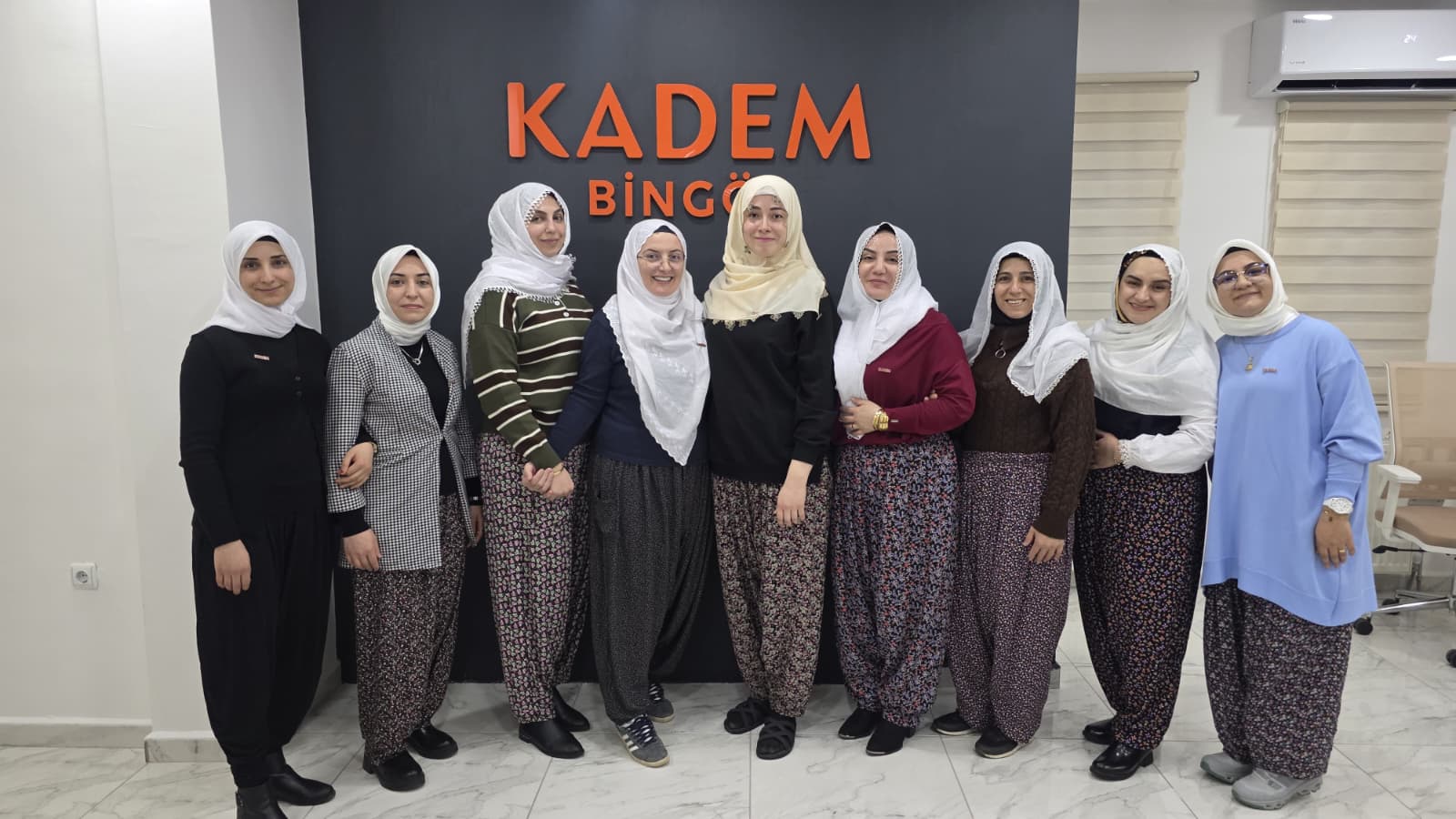 Bingöl Kadem’den Başkan Akgün’e ‘Şalvarlı’ Destek
