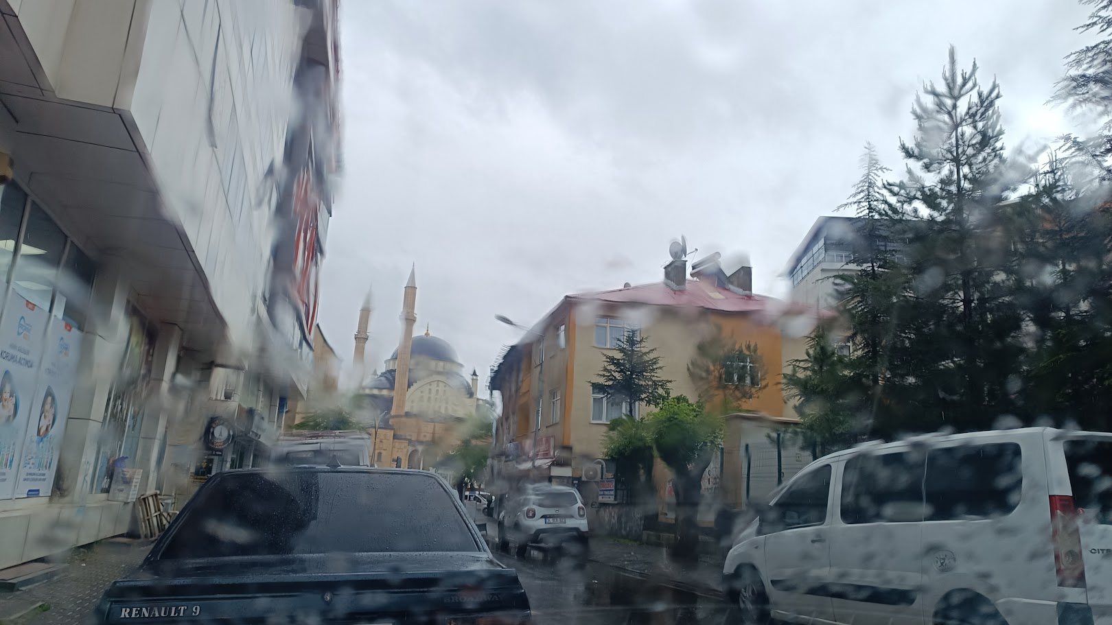 Bingöl Valiliği’nden Kuvvetli Yağış Uyarısı: Kar ve Sağanak Geliyor