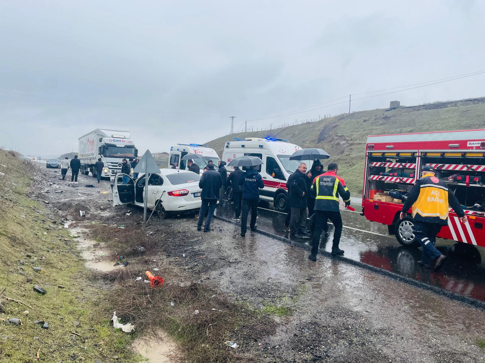 Bingöl’de otomobil devrildi: 1 ölü, 2 yaralı