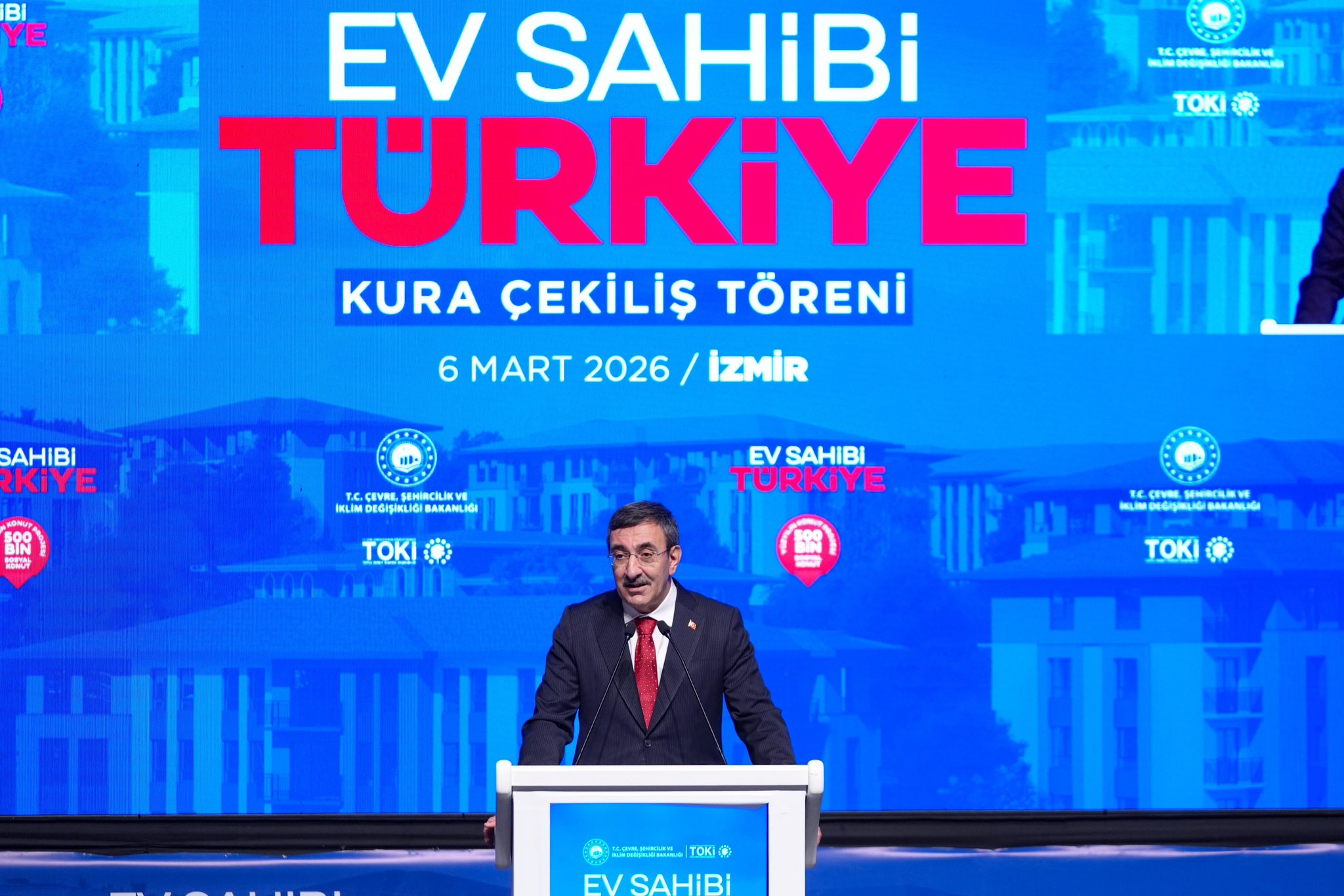 İzmir’de Dev Konut Hamlesi: 21 Bin Aile İçin Yeni Bir Dönem Başlıyor
