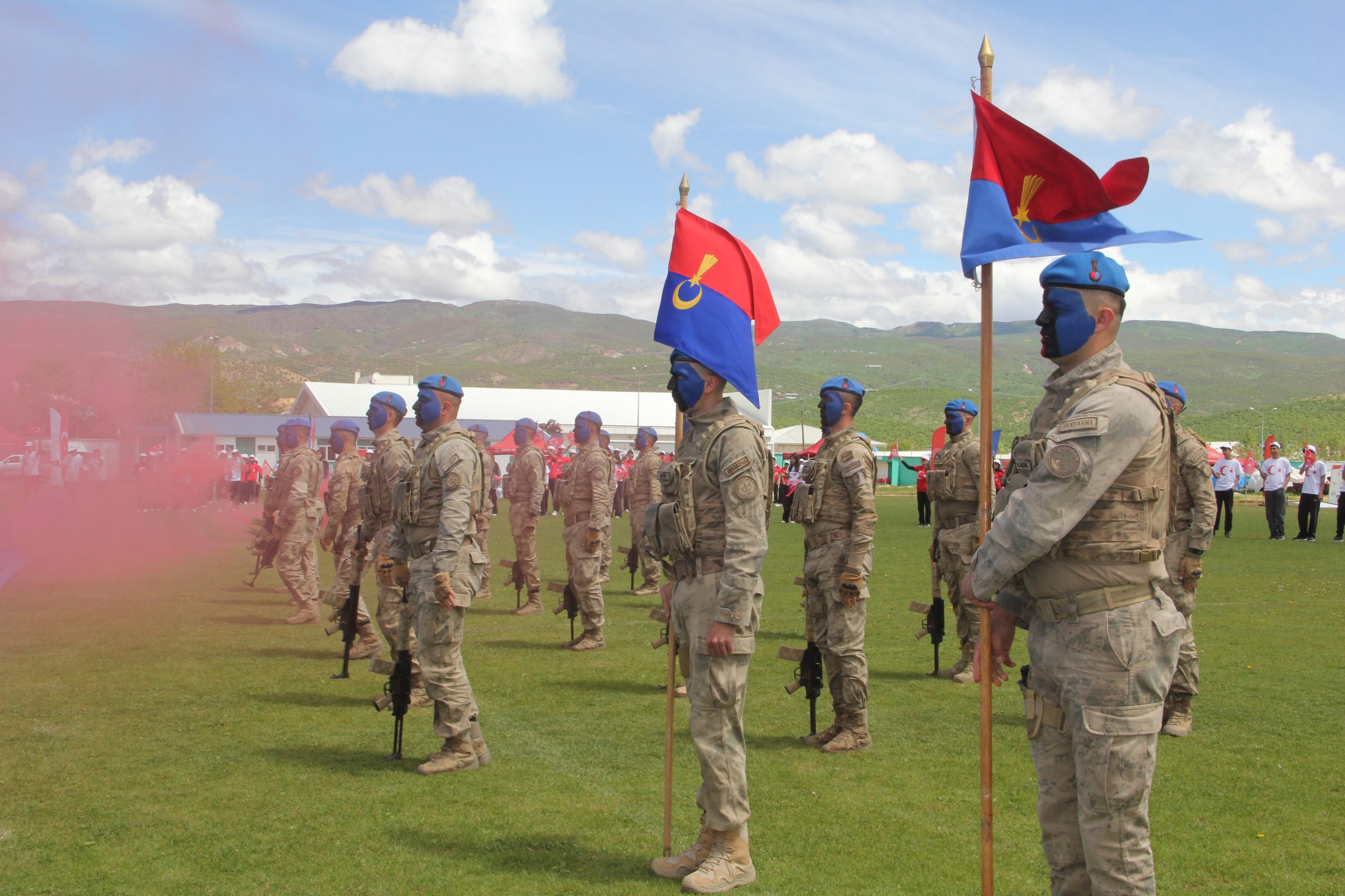 19 Mayıs’ta Bingöl’de Bayram Coşkusu Yaşandı