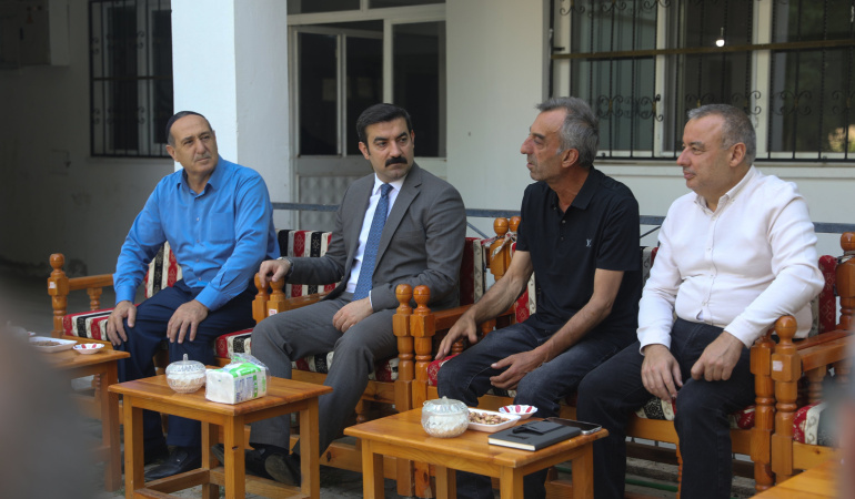 Genç Kaymakamı Akköz, Köy Köy Gezerek Vatandaşın Talebini Dinledi