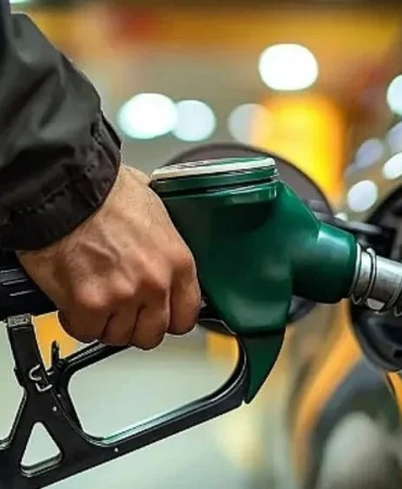 benzinin-ardindan-motorine-de-zam-geldi-6tuo