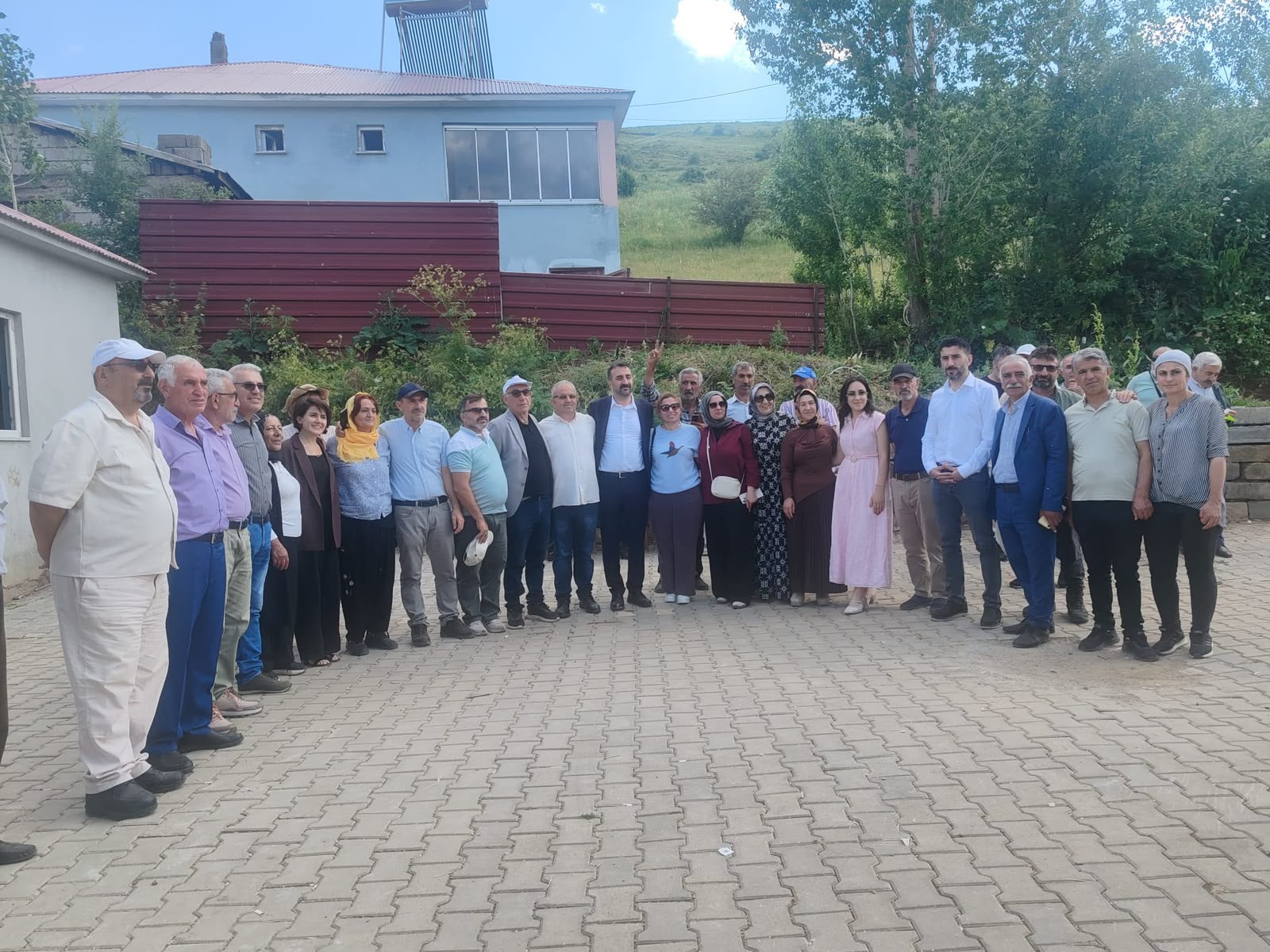 Karlıova’da JES Protestosu