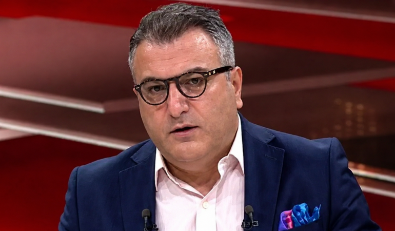 Gazeteci Cem Küçük Gözaltına Alındı