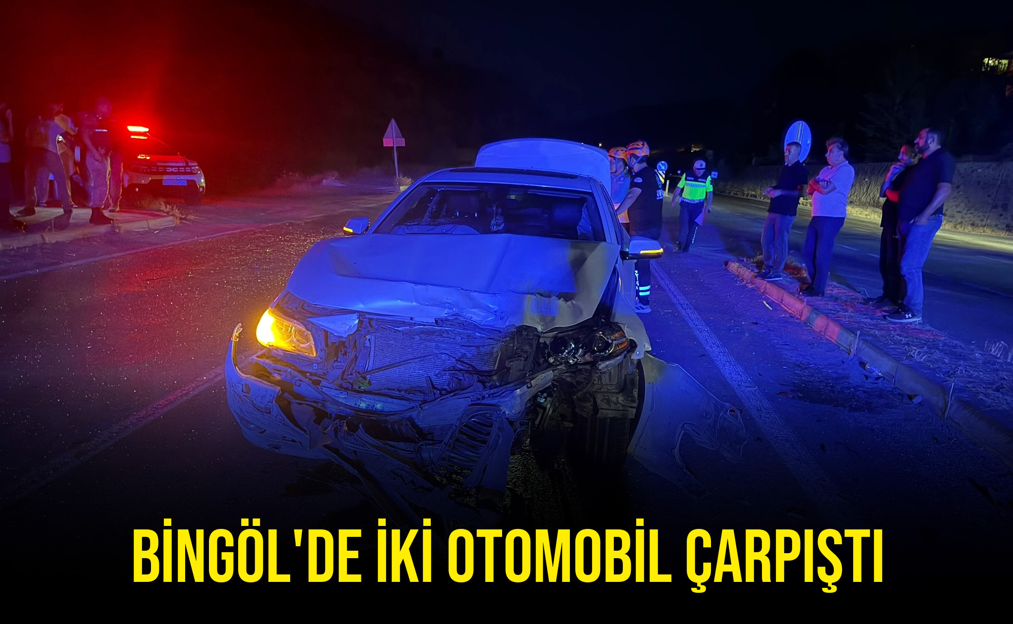 Bingöl’de İki Otomobil Çarpıştı: 4 Yaralı