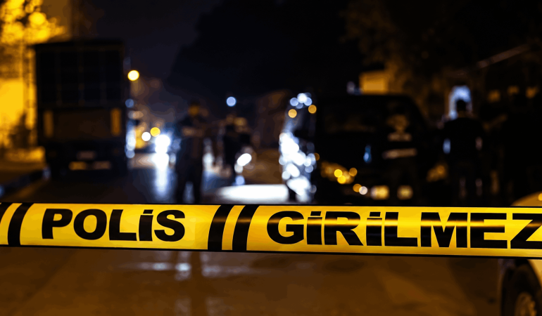 Osmaniye’de okul bahçesinde silahlı saldırı: Öğretmen hayatını kaybetti