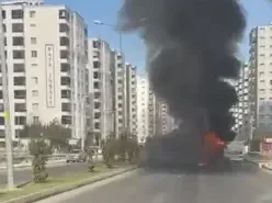 Seyir Halindeyken Alev Alan Otobüs Yandı