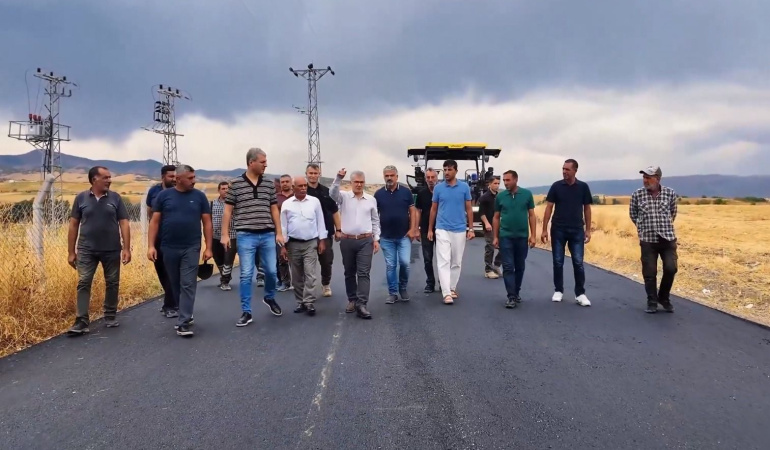 Garip Köyü’nün Yolu Baştan Sona Asfaltlandı